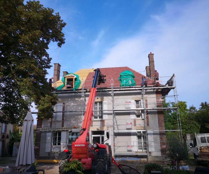 Pose de fenêtre de toit Velux  Estissac
